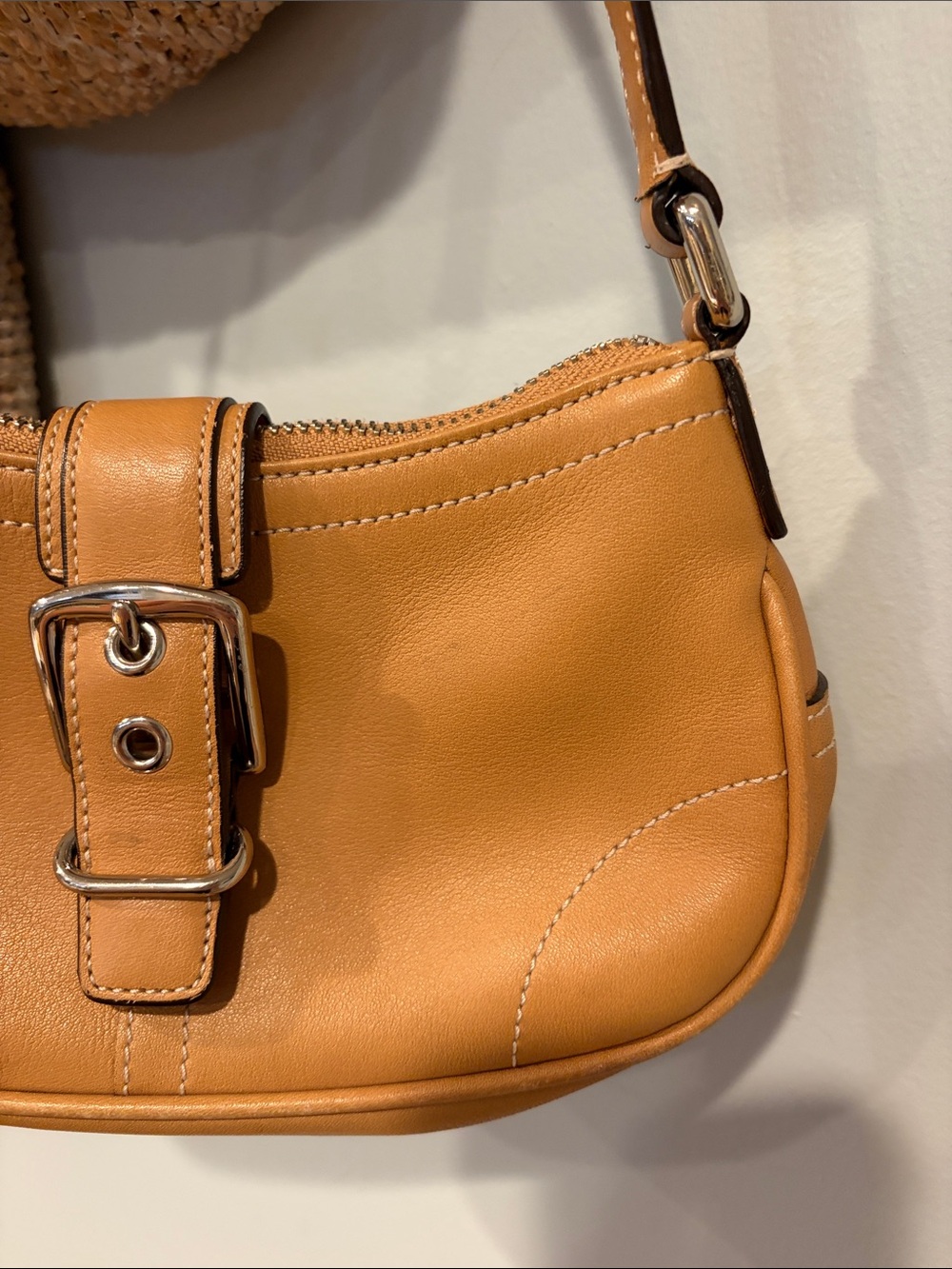Coach Y2K Hampton Demi Tan Leather SoHo Buckle Mini Bag #7542 Vintage - Picture 4 of 10